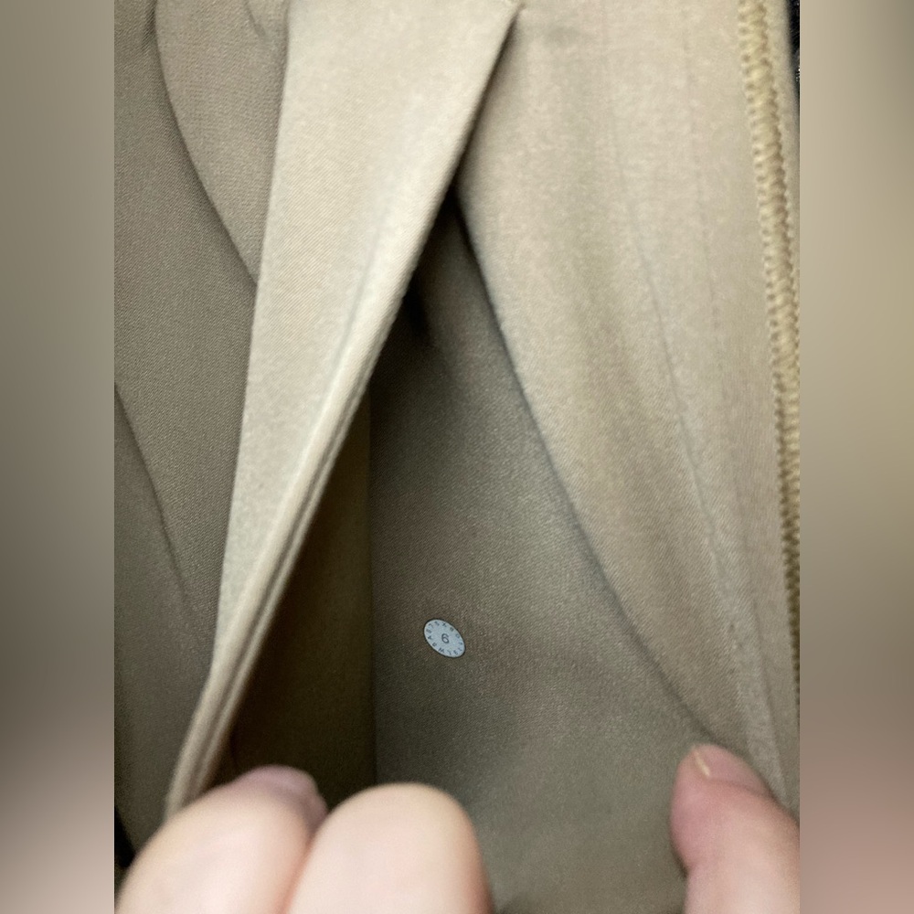 Lululemon Tan Women's Skirt - Picture 4 of 9
